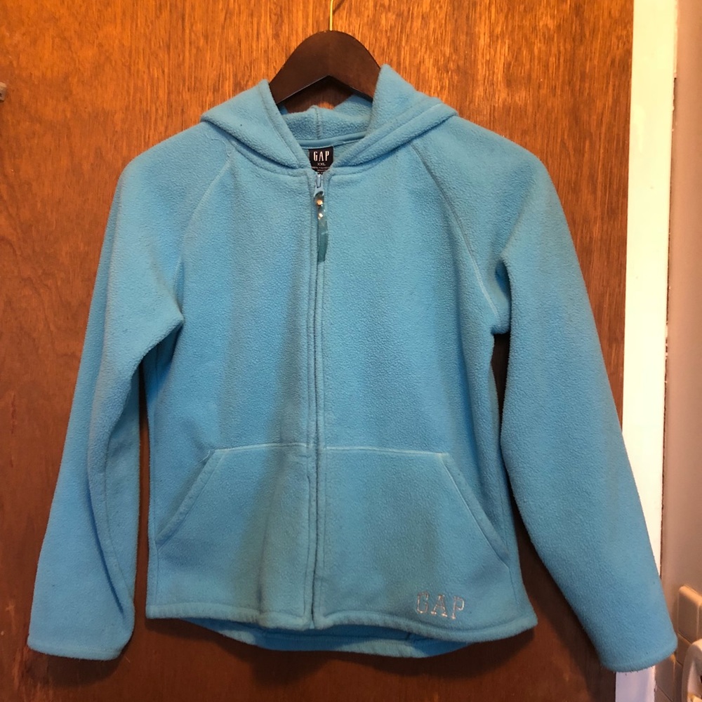 zippered hoodie